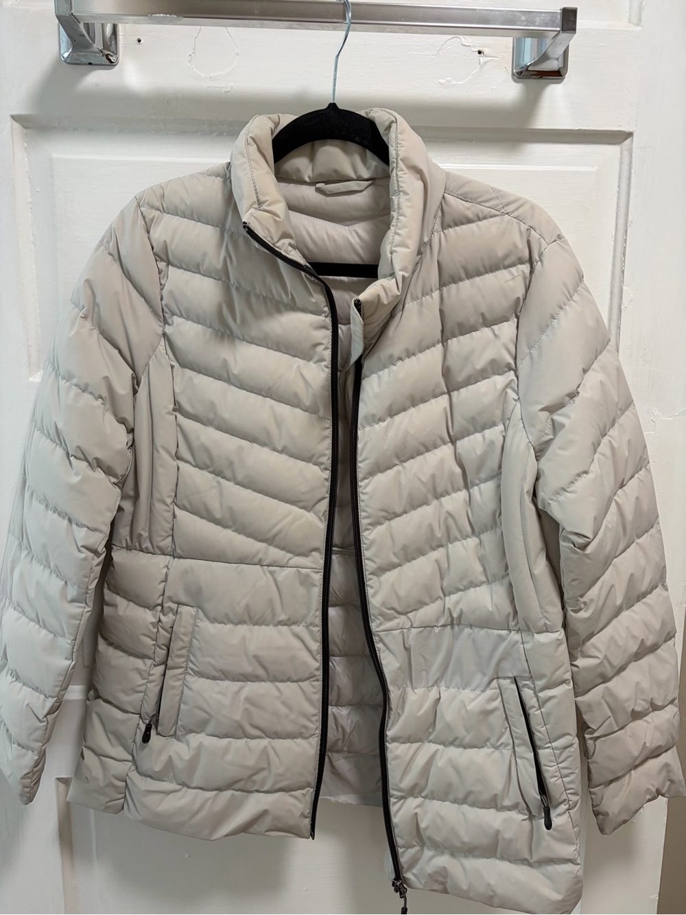 Down Quilted Puffer Jacket - Women Medium